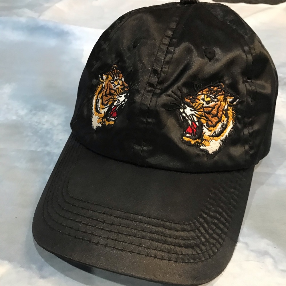 Satin cap